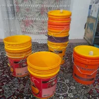 سطل بزرگ برای زیاله و غیره