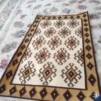 فرش دست بافت یک متر در هشتاد سانت
