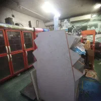 فروش قفسه خواربار و شکلات