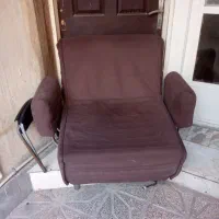 تخت تاشو