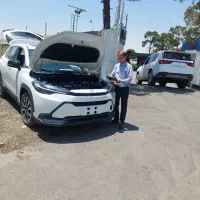 کارشناس رنگ خودرو در محل تشخیص رنگ کارشناس فنی