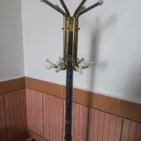 چوب لباسی ایستاده