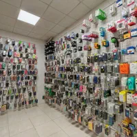 قاب-گلس-کابل شارژ-اسپیکر-هدفون سیمی و بلوتوثی