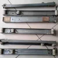 پایه زیر یخچالی گلناز مدل چرخ دار
