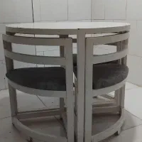 میز غذاخوری