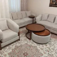 میز جلومبلی وسط مبل  به همراه پاف سایز بزرگ نو
