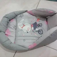 آغوشی نوزاد