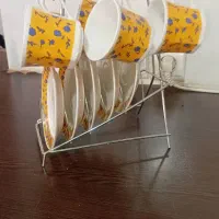 فنجان ونعلبکی و پارچ آب
