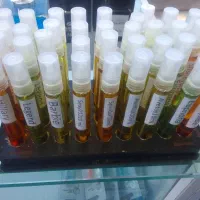 انواع عطر ۱۰میل استندی باراحیه های  روز دنیا
