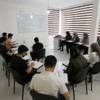 آموزش حضوری زبان انگلیسی (مکالمه محور)