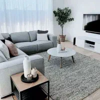 ویلایی 2 طبقه / نیاز به بازسازی / زیر قیمت