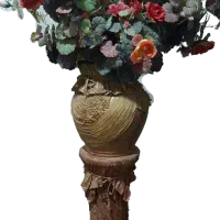 گلدان و گل ایستاده