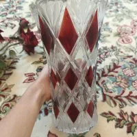 گلدان با گل مصنوعی
