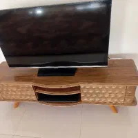 میز تلویزیون چوب با روکش وکیوم خارجی کاملا تمیز