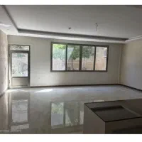 آپارتمان-با-100متر-حیاط-اختصاصی