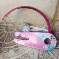 کمکی دوچرخه همراه وسایل دوچرخه