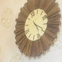 ساعت کلاسیک طرح خورشید چوبی