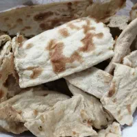نون خشک تمیز و بدون ذره ای کپک
