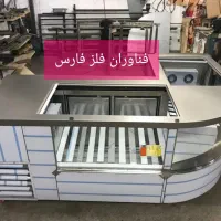 دکور کافه میز کانتر شلف طبقه بندی