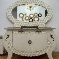 آینه کنسول تمیز و نو