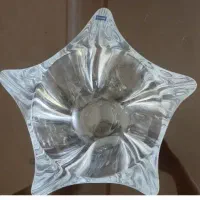 آجیل خوری بوهمیا با جعبه