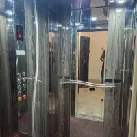 جلال آل احمد*100 متری* دو نبش *موقعیت عالی