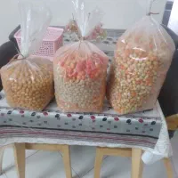 بادام زمینی روکش دار
