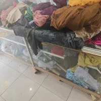 ویترین شیشه ای
