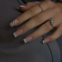 کاشت ناخن لیفت و لمینت مژه کراتین و پروتیین مو