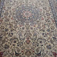 فرش نایین ۹لا گل ابریشم