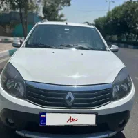 ساندرو استپ وی مدل ۱۳۹۶ فوق العاده تمیز مشابه صفر