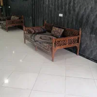 تخت و وسایل کافه