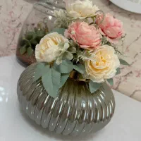 گل و گلدون