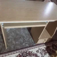 میز کامپیوتر