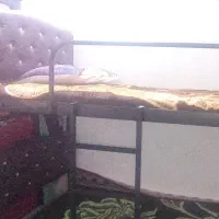 فروش دو عدد تخت دو طبقه فلزی