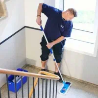 نظافت ساختمان و راه پله پاکیزان