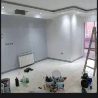 رنگ آمیزی و لکه گیری خانه