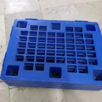 پالت چوبی و پلاستیکی