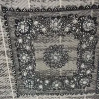 رومیزی منجوق و پولک دوری دست دوز