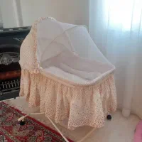 نانوی گهواره‌ای بغل تخت