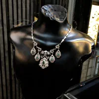 سرویس طلا پایه جواهر/ زمرد و برلیان/کارکرده