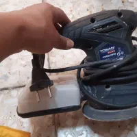 سنباده زن  و تراز