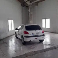 ماشین 206