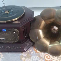 گرامافون مدل قدیمی فلش خور