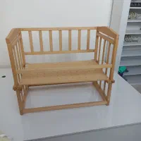 تخت نوزاد کنار تخت  مادر
