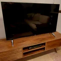 میز تلوزیون چوبی کاملآ سالم ومحکم
