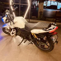 آپاچی 180