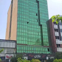 ۱۸ متر مغازه پاساژ یاران همکف قابل تهاتر با واحد