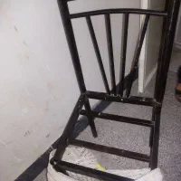 صندلی اهنی