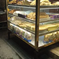 ویترین قنادی و فانتزی کیک پزی